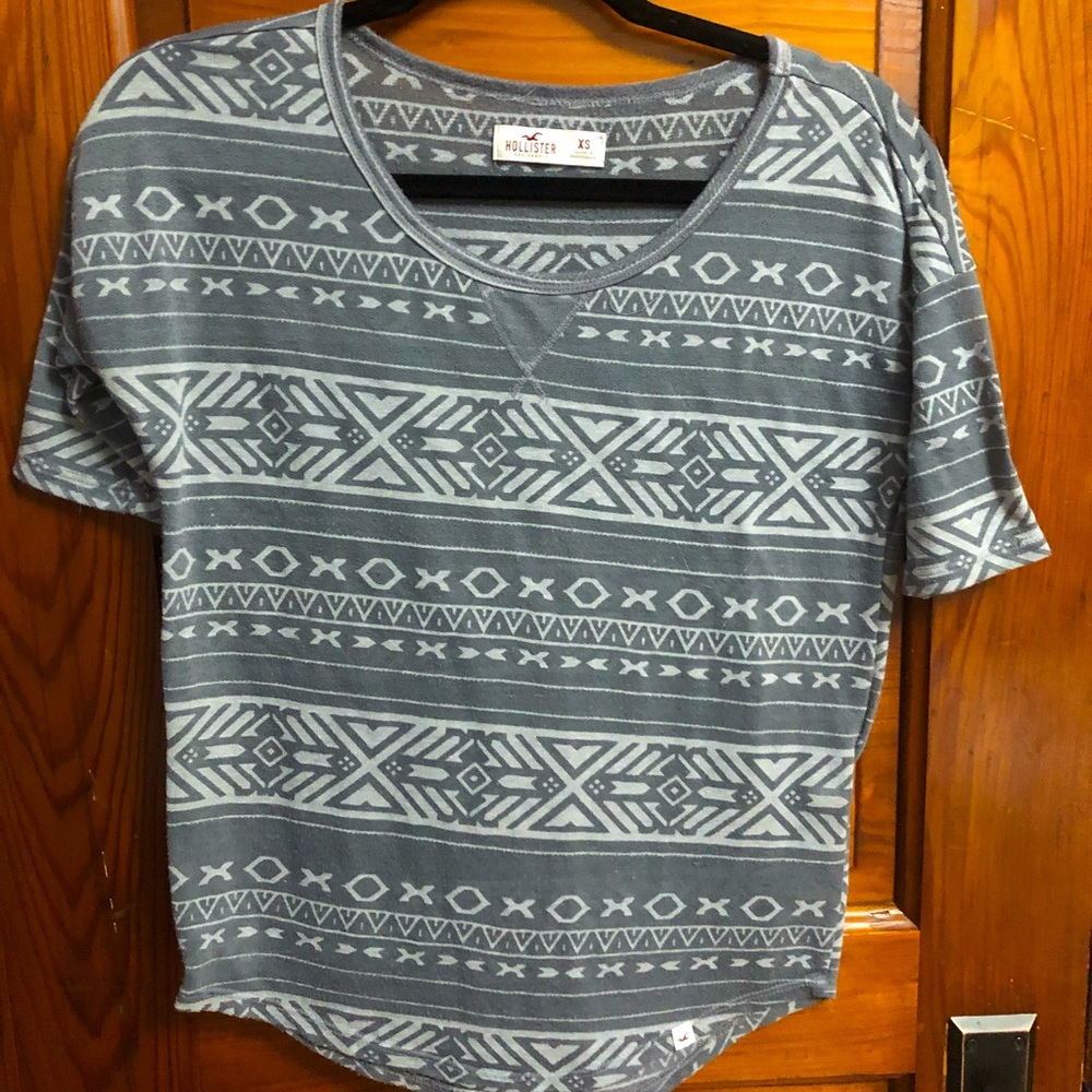 Hollister XS shirt